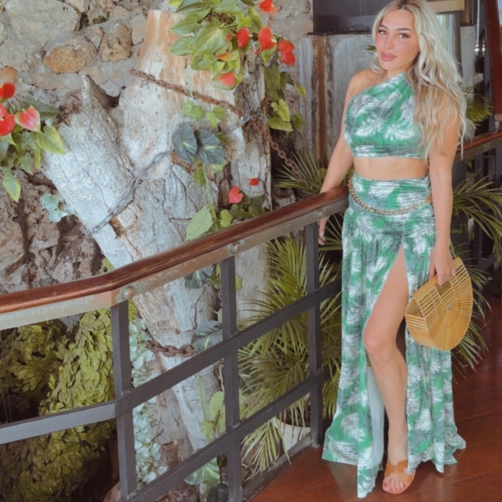 Tropical vacation Green Women's Skirt
